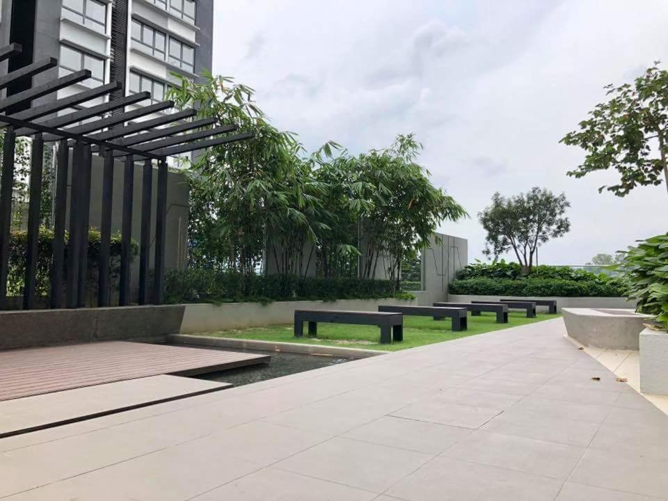 Dsara Big Cinema Netflix Projector Next Sb Hospital Apartment Sungai Buloh Ngoại thất bức ảnh